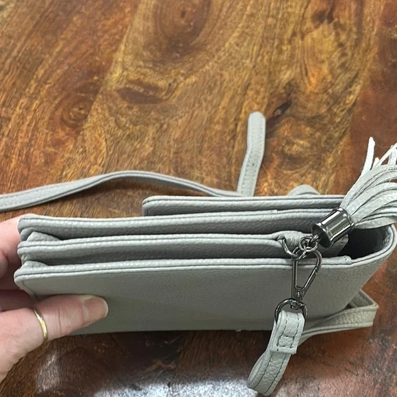 Just Must Small Bunny Crossbody Bag - Picture 6 of 11